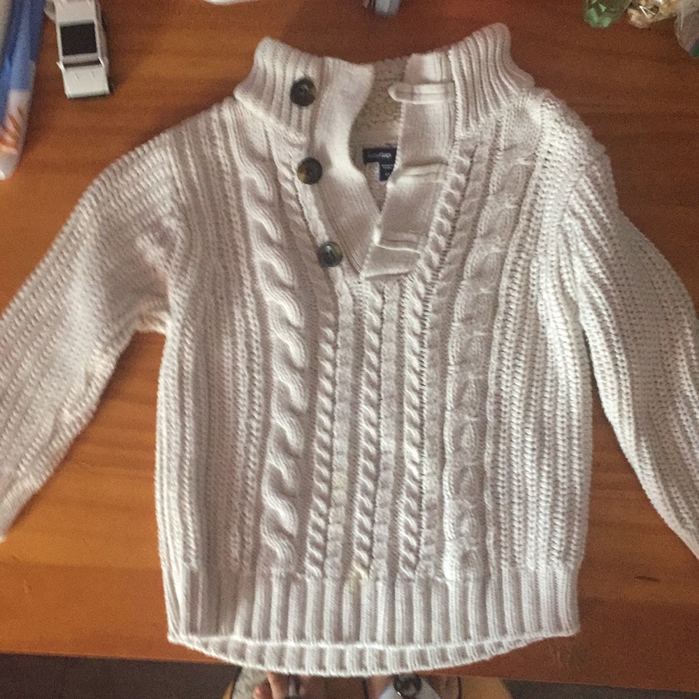 I am selling a FL  Sherpa BTTN Cream